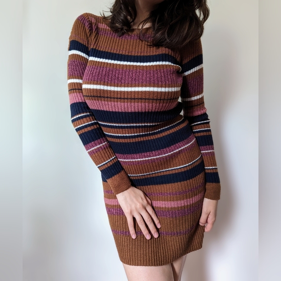 American Eagle Striped Sweater Dress 🤎 🩷 💙 - Picture 2 of 2